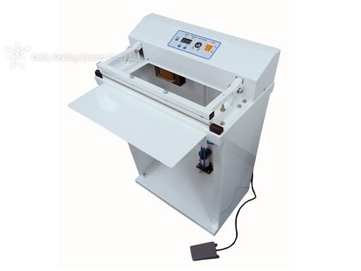 Foot type pneumatic heat cutting sealer